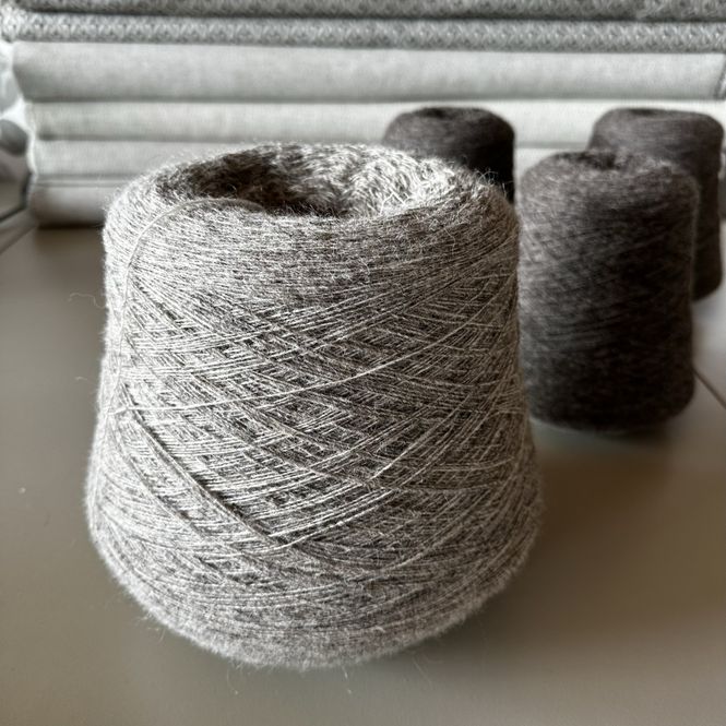 Main Image Grey Tronder Yarn